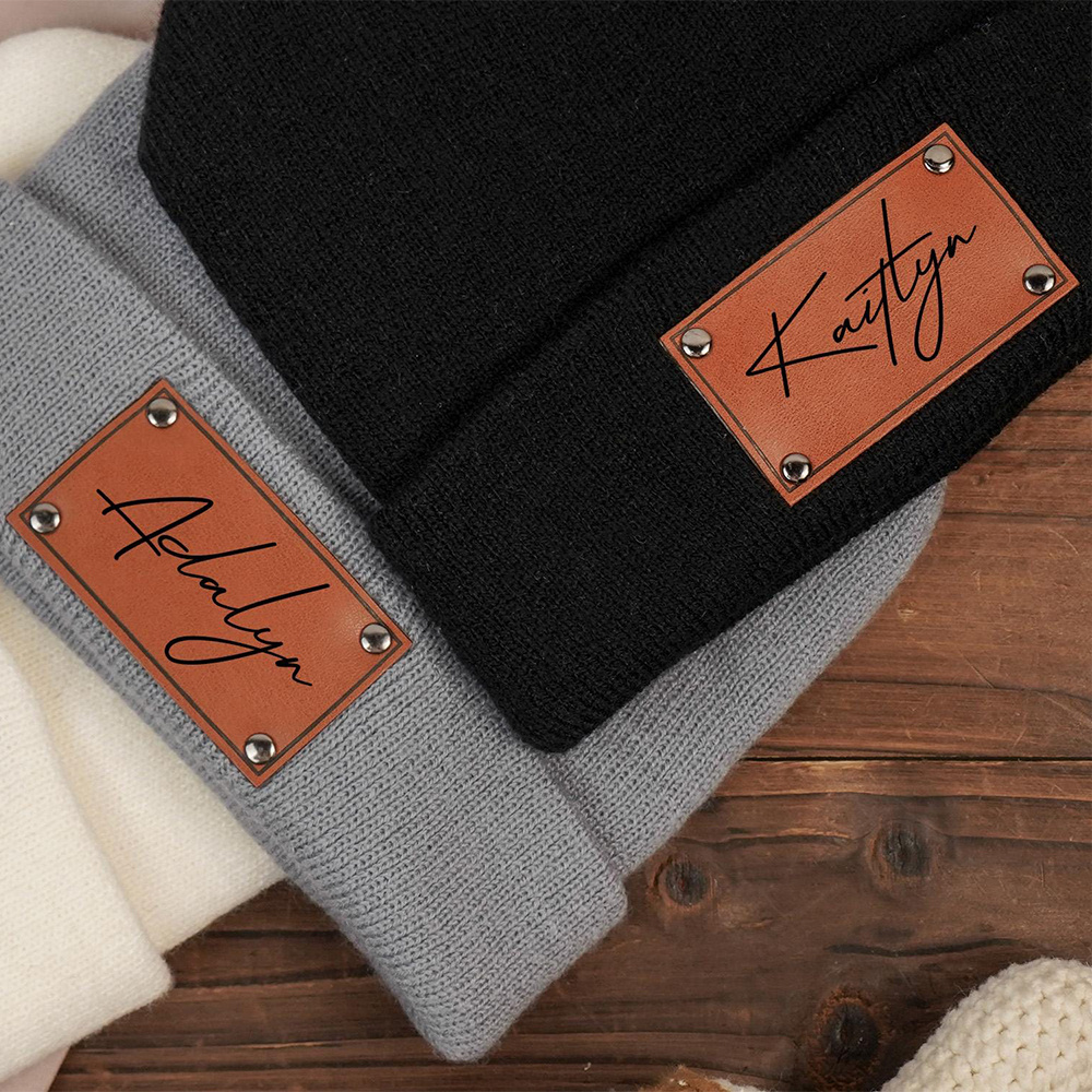 Gorro de punto con etiqueta de - Beanie Cuffed Knit reseña y precio